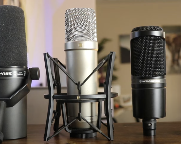 Photo of different microphones arranged on a table